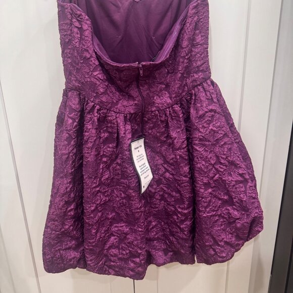 BCX Womens Strapless Textured Bubble Hem Mini Dress Floral Embossed Size L Plum - Picture 2 of 7